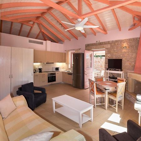 Athena'S Cottage Stoúpa Dış mekan fotoğraf